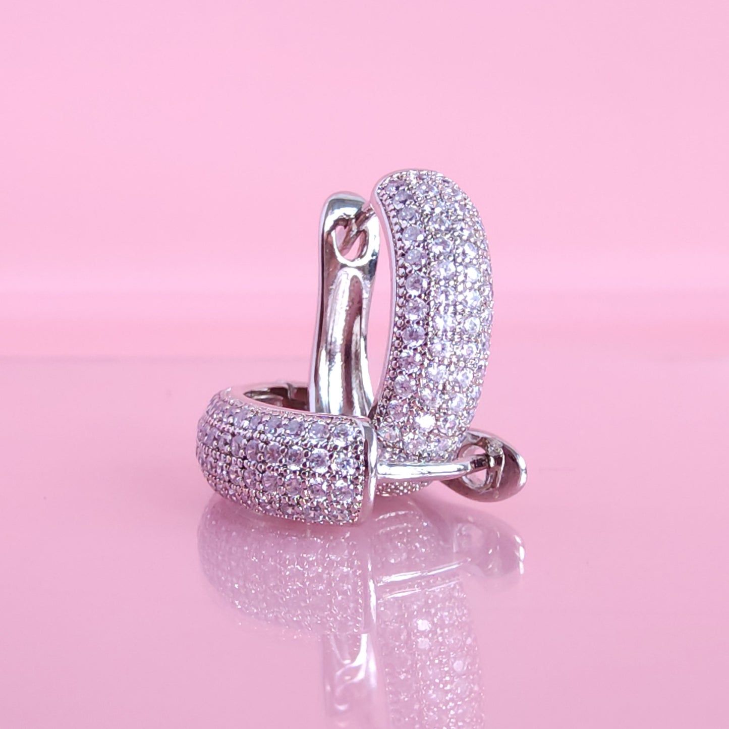 Aretes plateados zircones