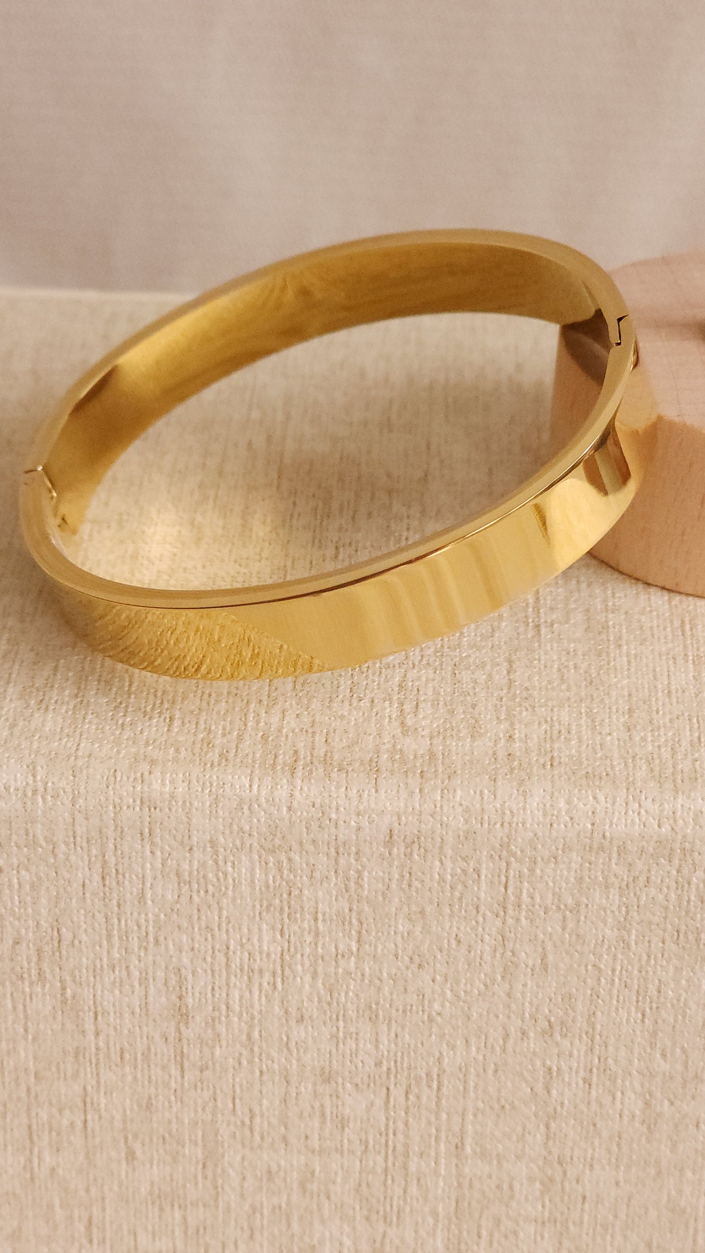 Brazalete simple gold