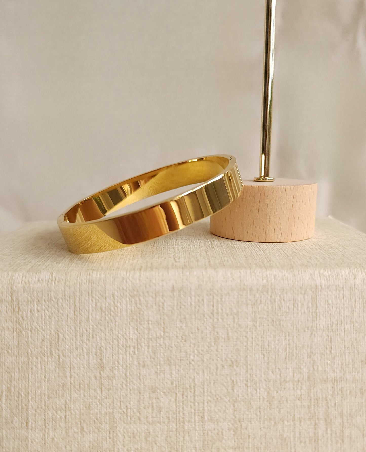 Brazalete simple gold